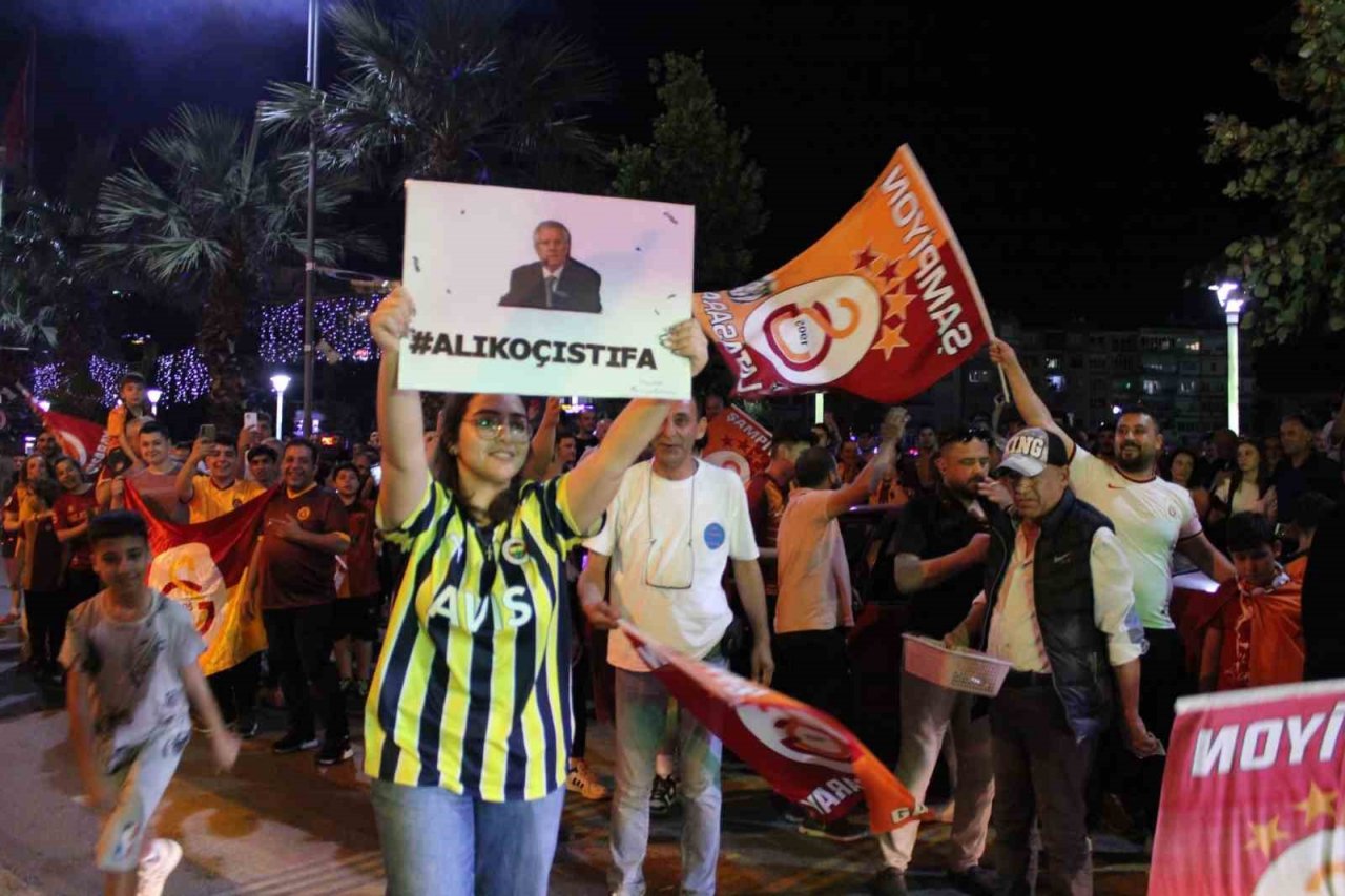 Galatasaray kupayı kaldırdı, Aydın sokakları sarı-kırmızıya boyandı