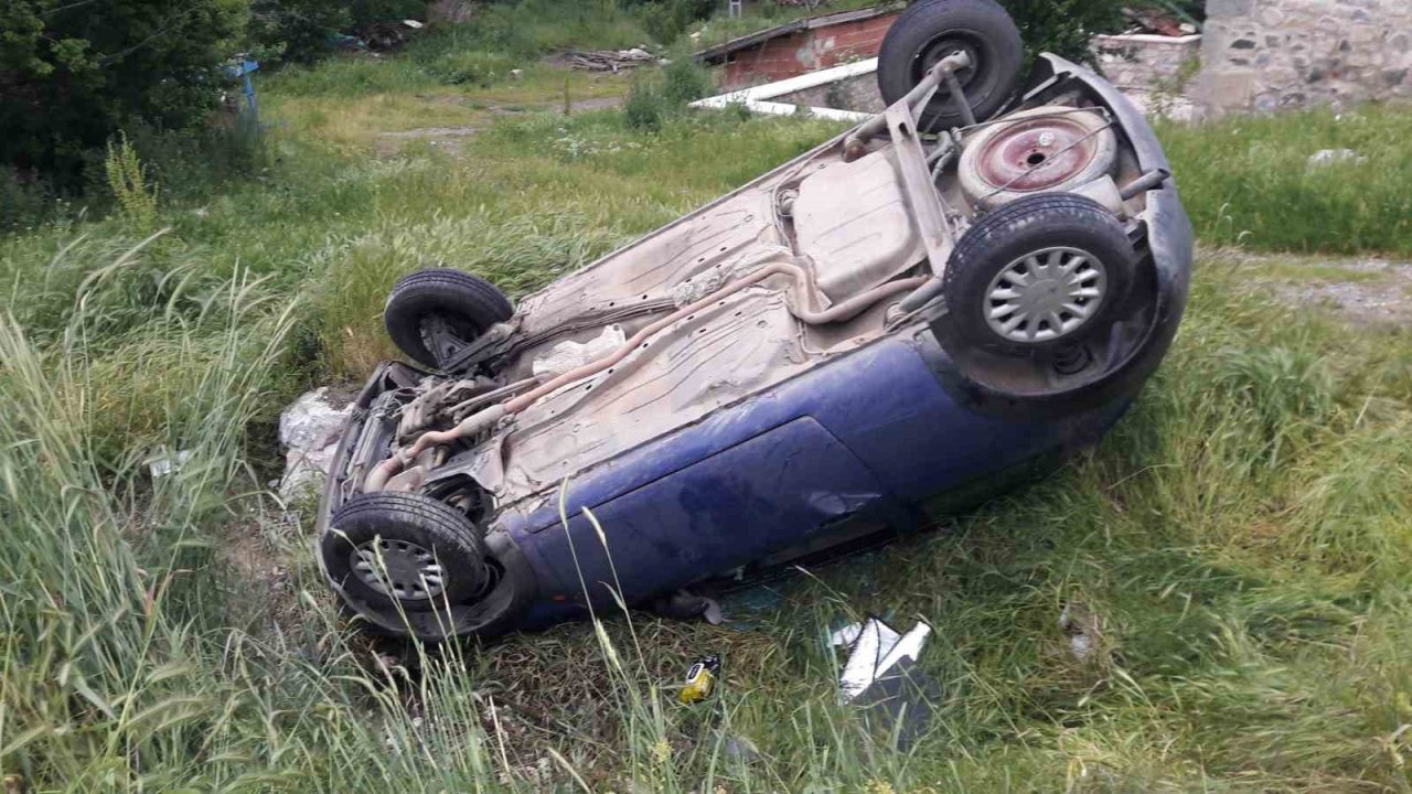 Tokat’ta otomobil takla attı: 3 yaralı