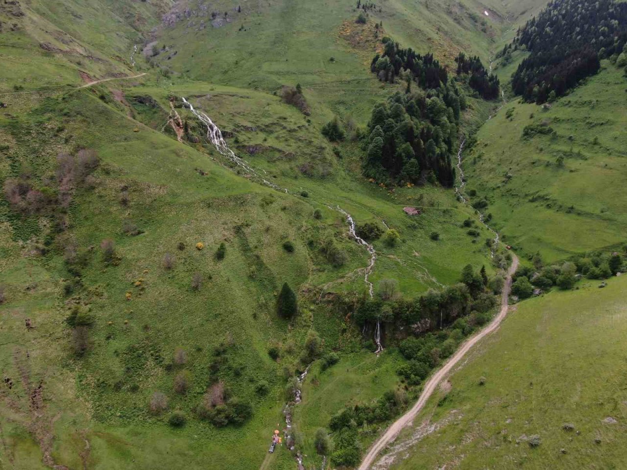 Hamsiköy Şelaleleri Arap turistlerin gözdesi oldu