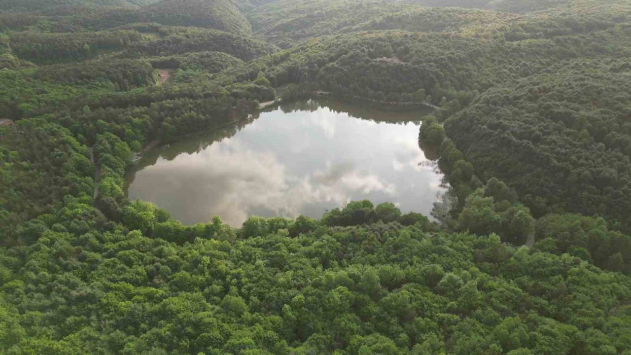 Manzarası ve doğal güzelliğiyle kendine hayran bırakan Korugöl, ziyaretçilerini bekliyor