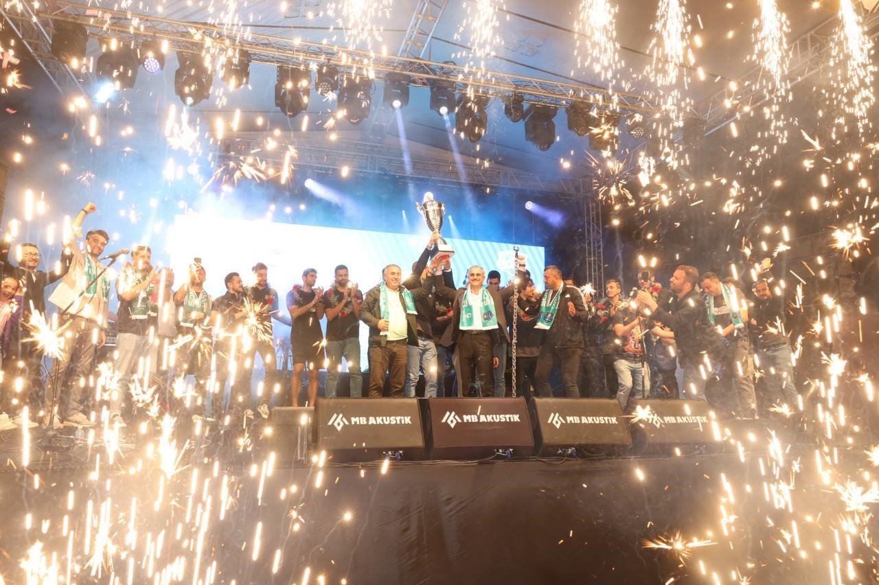 Kıraç’la şampiyonluk coşkusu