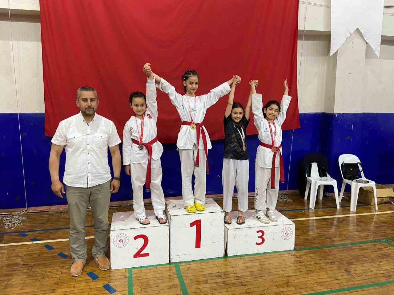 Taekwondo şampiyonasına Alaplı damgası