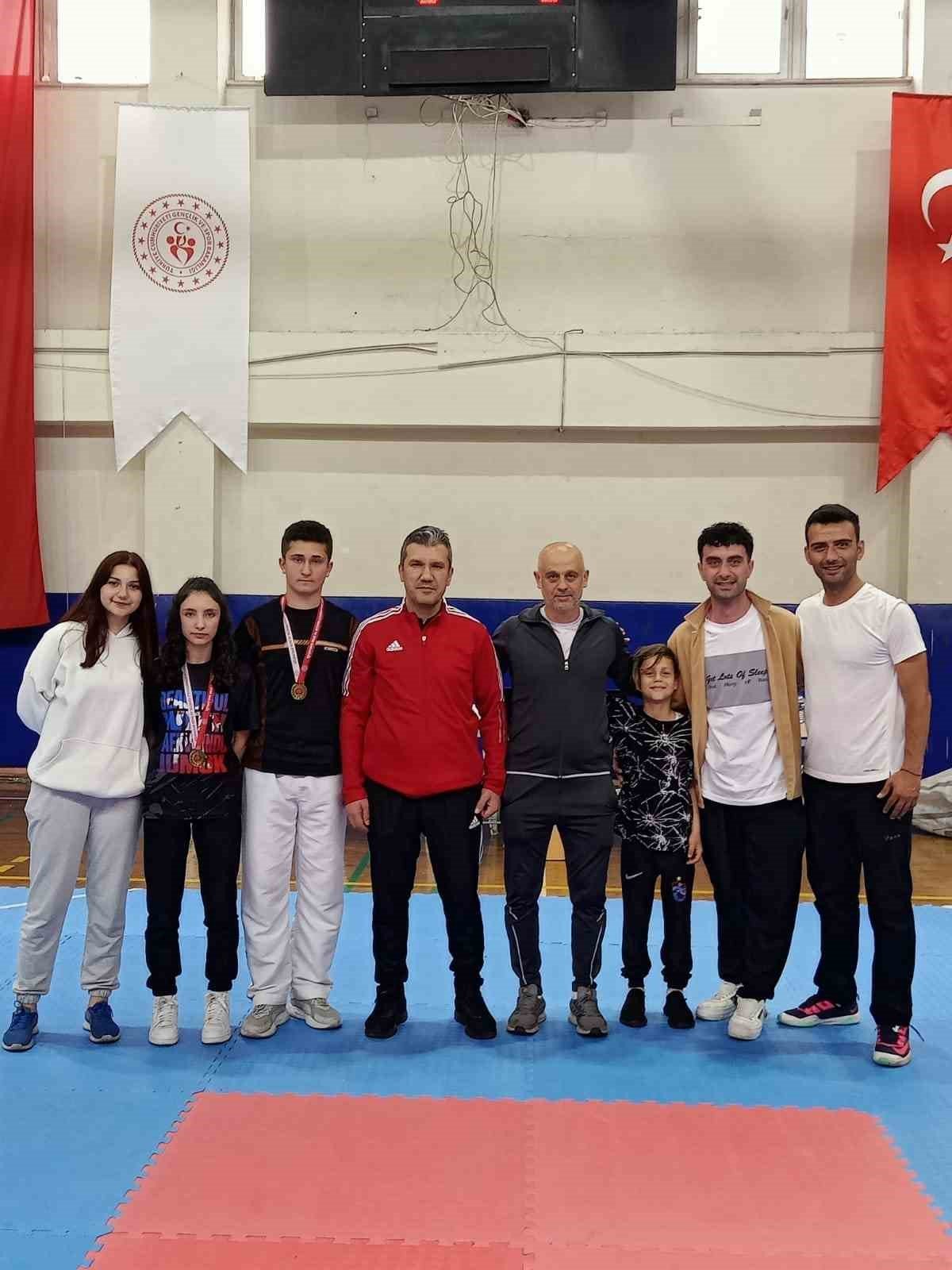 Taekwondo şampiyonasına Alaplı damgası