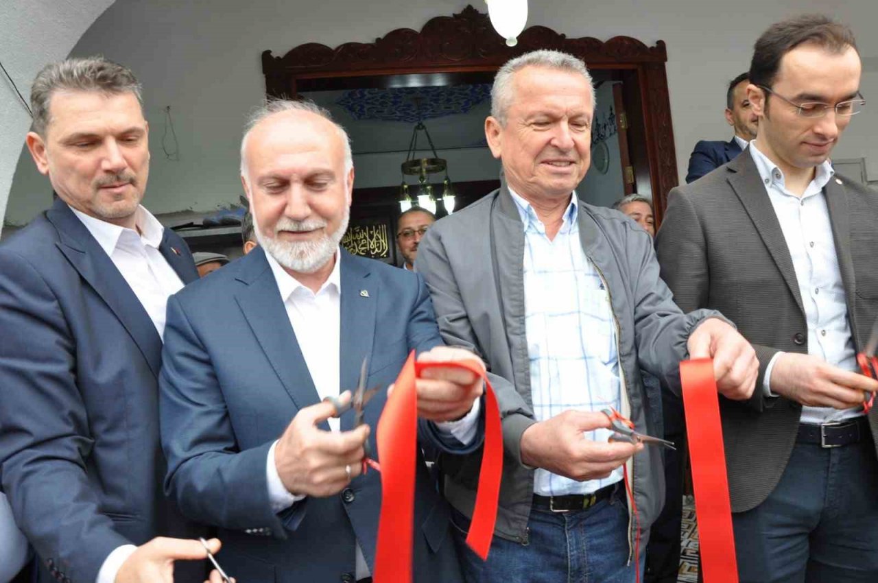 Dursunlar köyünde merkez camii dualarla açıldı