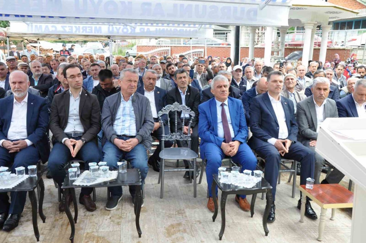 Dursunlar köyünde merkez camii dualarla açıldı
