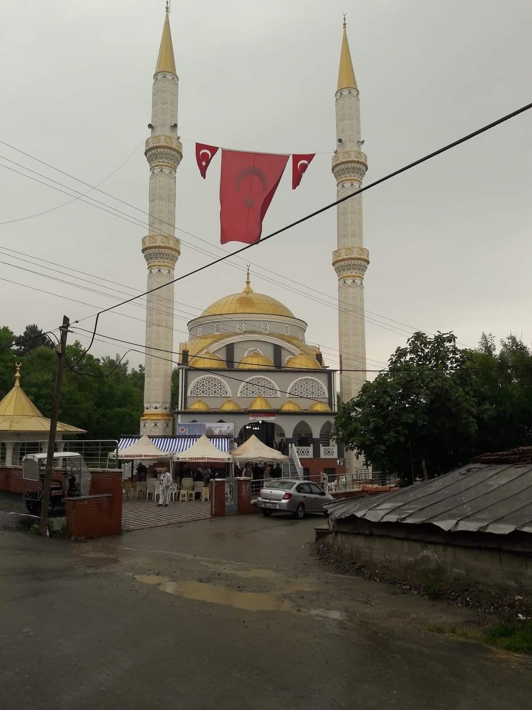 Dursunlar köyünde merkez camii dualarla açıldı