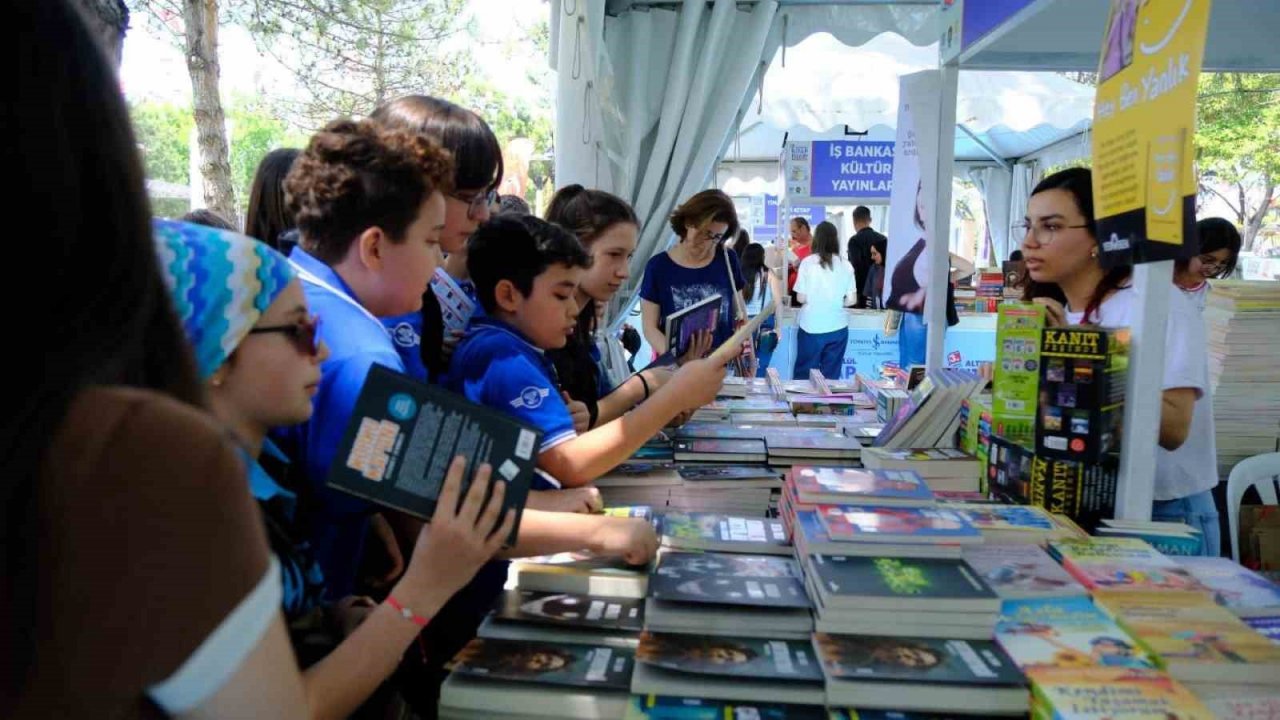 3. Altıeylül kitap fuarı dolu dolu geçti