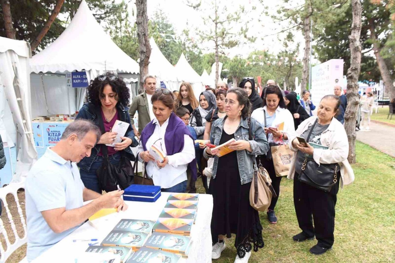 3. Altıeylül kitap fuarı dolu dolu geçti