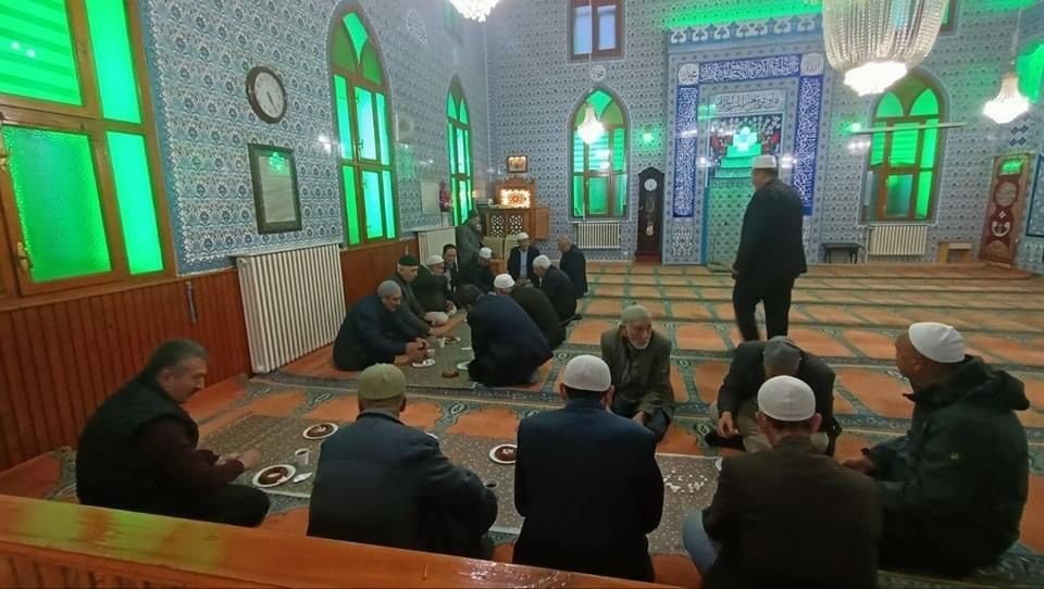 Bolvadin’de ‘sabah namazı buluşmaları’ devam ediyor
