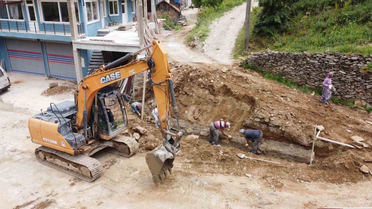 Kavakderesi Mahalle sakinlerinden Başkan Özcan’a teşekkür