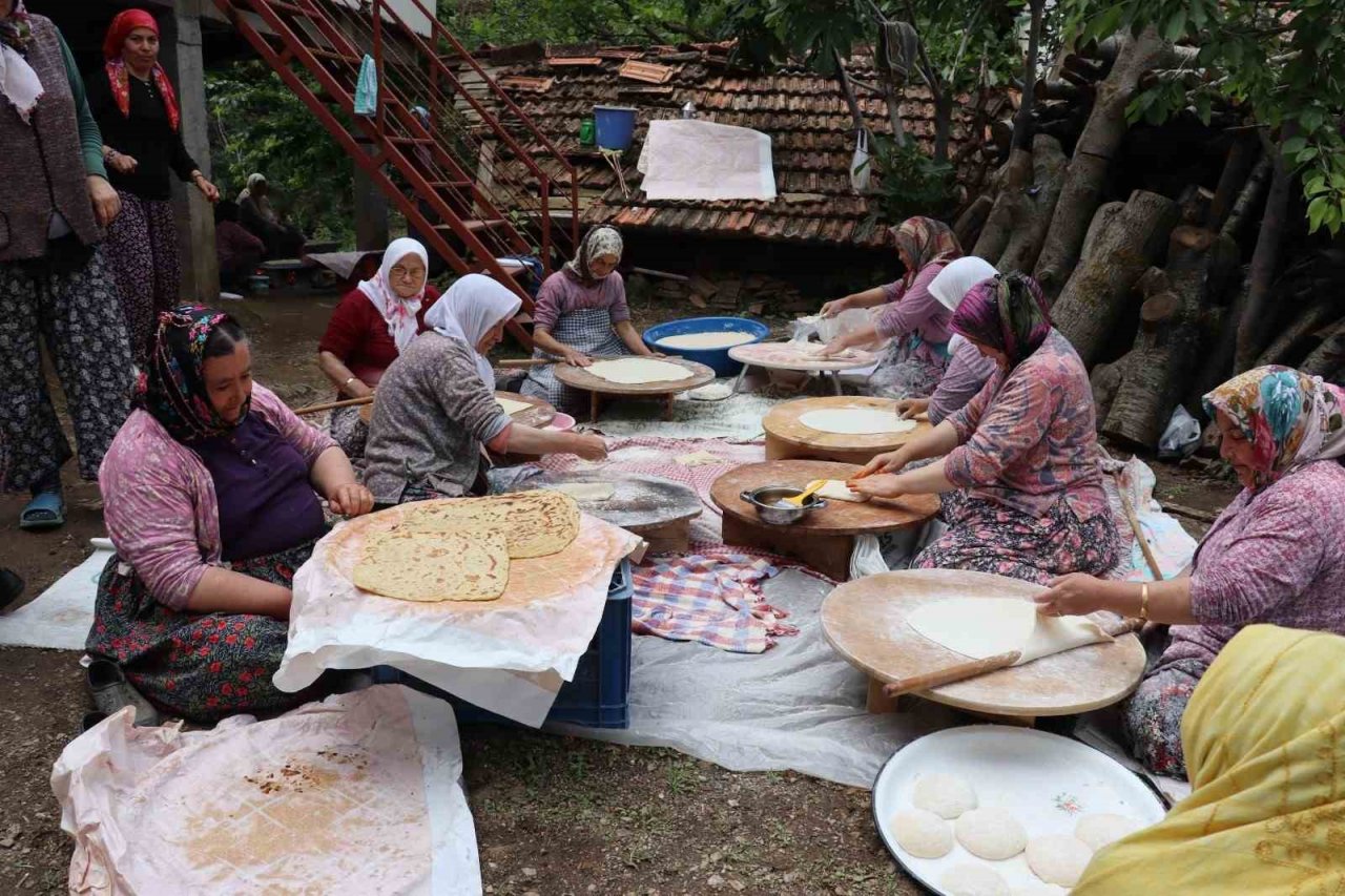 Kavakderesi Mahalle sakinlerinden Başkan Özcan’a teşekkür