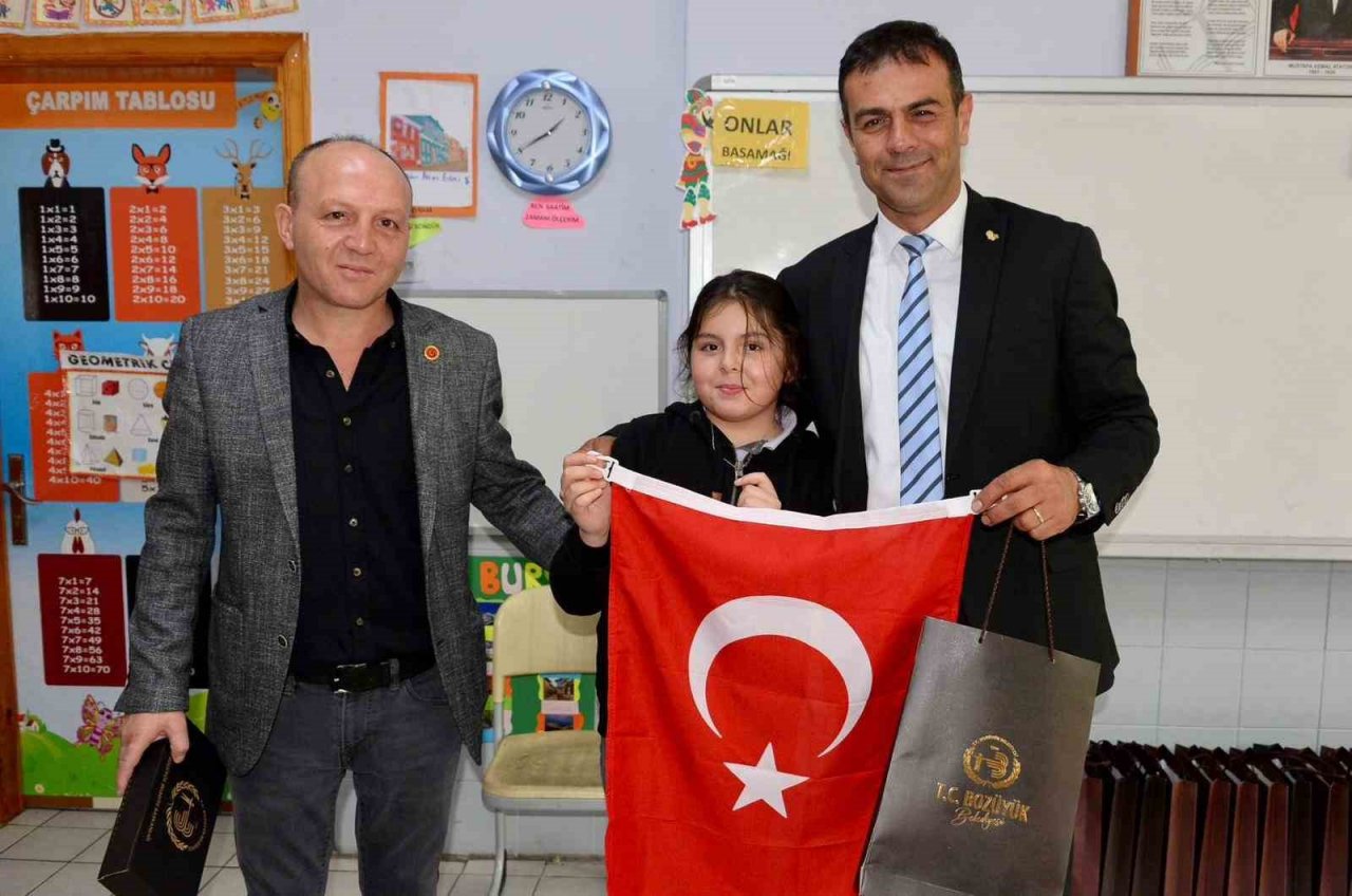 Başkan Yardımcısı Şahinoğlu belediyenin görevlerini anlattı