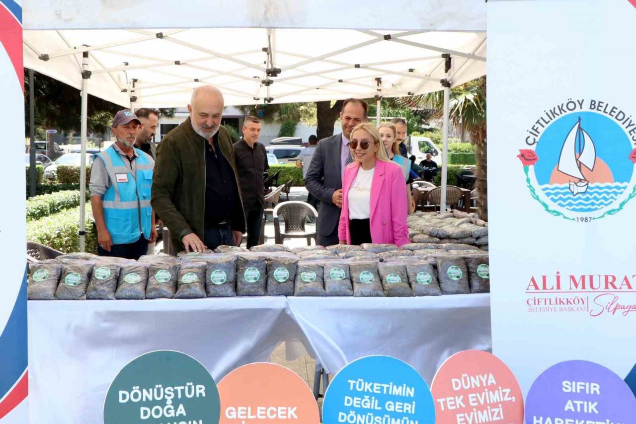 Başkan Silpagar’dan Çevre Haftası’nda organik toprak hediyesi