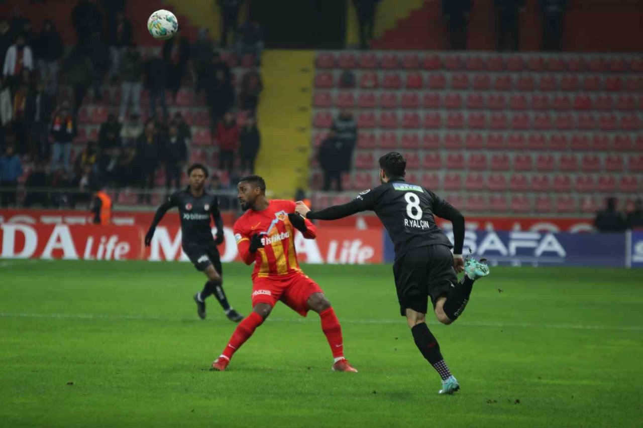 Sivasspor ile Kayserispor 32. randevuda