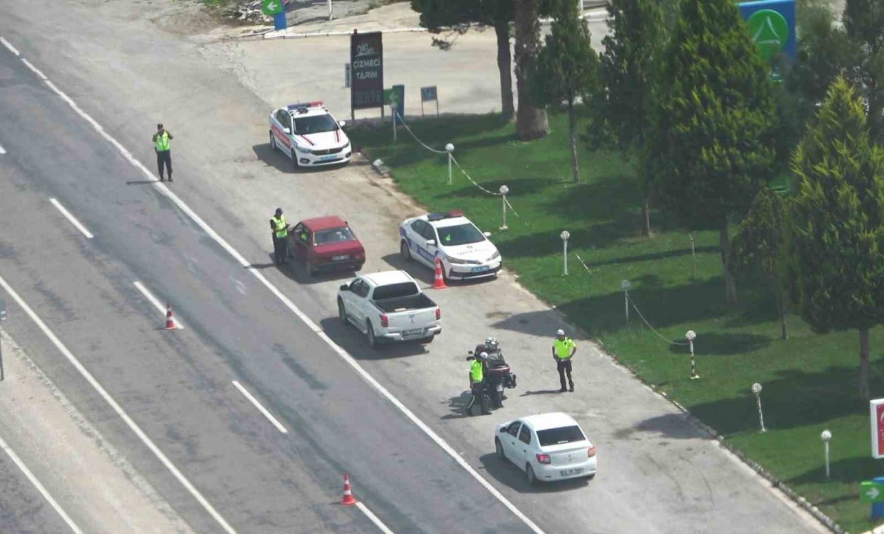 Ölümlü kazaların arttığı Denizli’de trafik havadan denetlendi