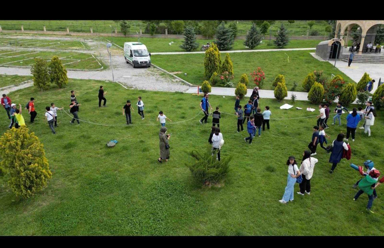 Diyanet Gençlik Merkezi’nin coşkulu yılsonu etkinliği