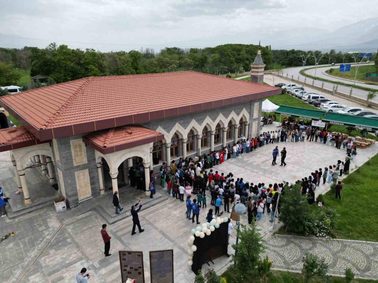 Diyanet Gençlik Merkezi’nin coşkulu yılsonu etkinliği