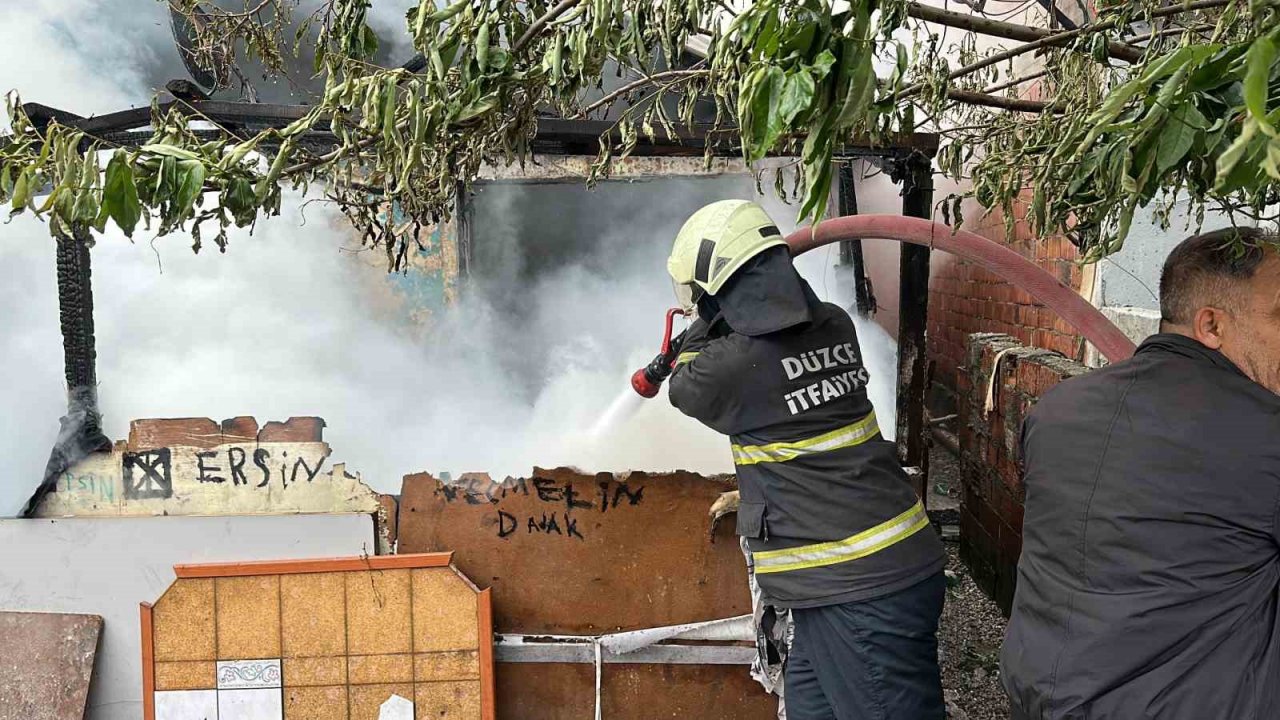 Düzce’de yangın