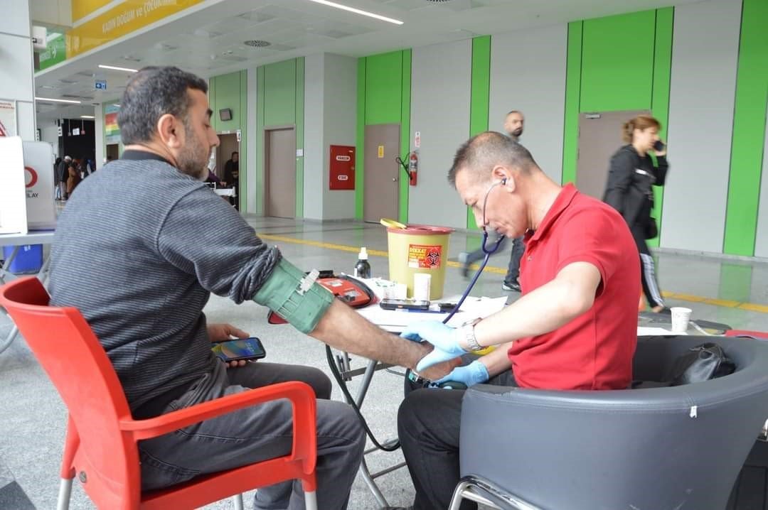 Şehir Hastanesi Personeli Kan Bağışladı