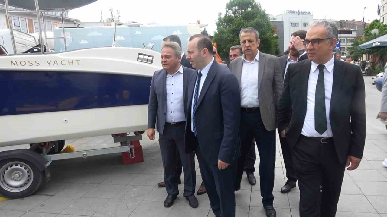 Yalova’da öğrencilerden “Geri Dönüşüm Muhteşem Olacak Defilesi”