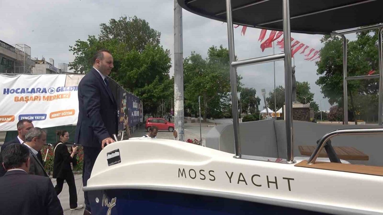 Yalova’da öğrencilerden “Geri Dönüşüm Muhteşem Olacak Defilesi”