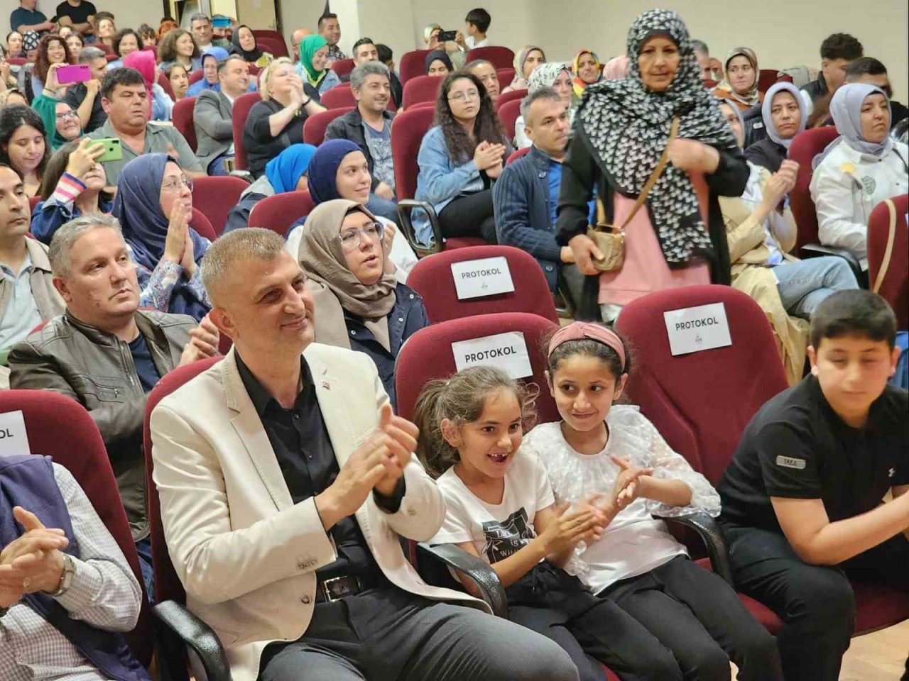 Çocuk korosunun konseri tam not aldı