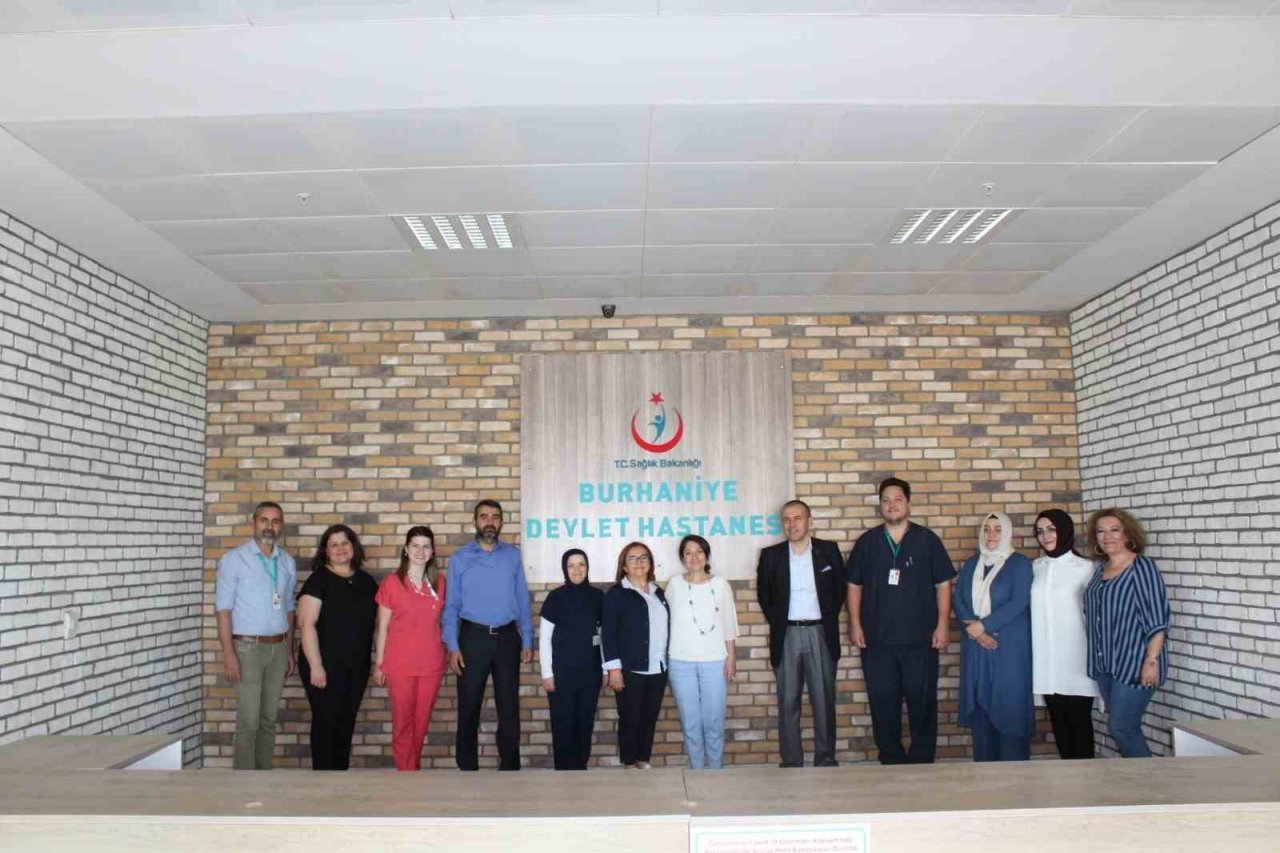 Burhaniye Devlet Hastanesine ‘Anne Dostu Hastane’ unvanı verildi