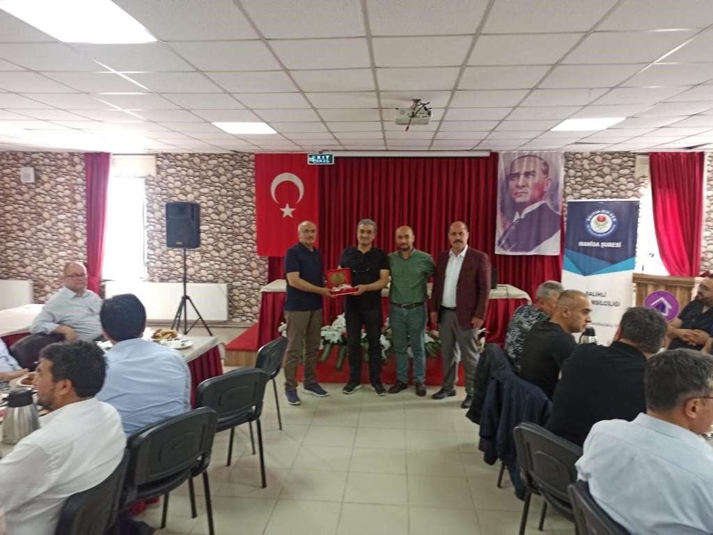 Salihli Eğitim Bir-Sen’den birlik ve beraberlik kahvaltısı