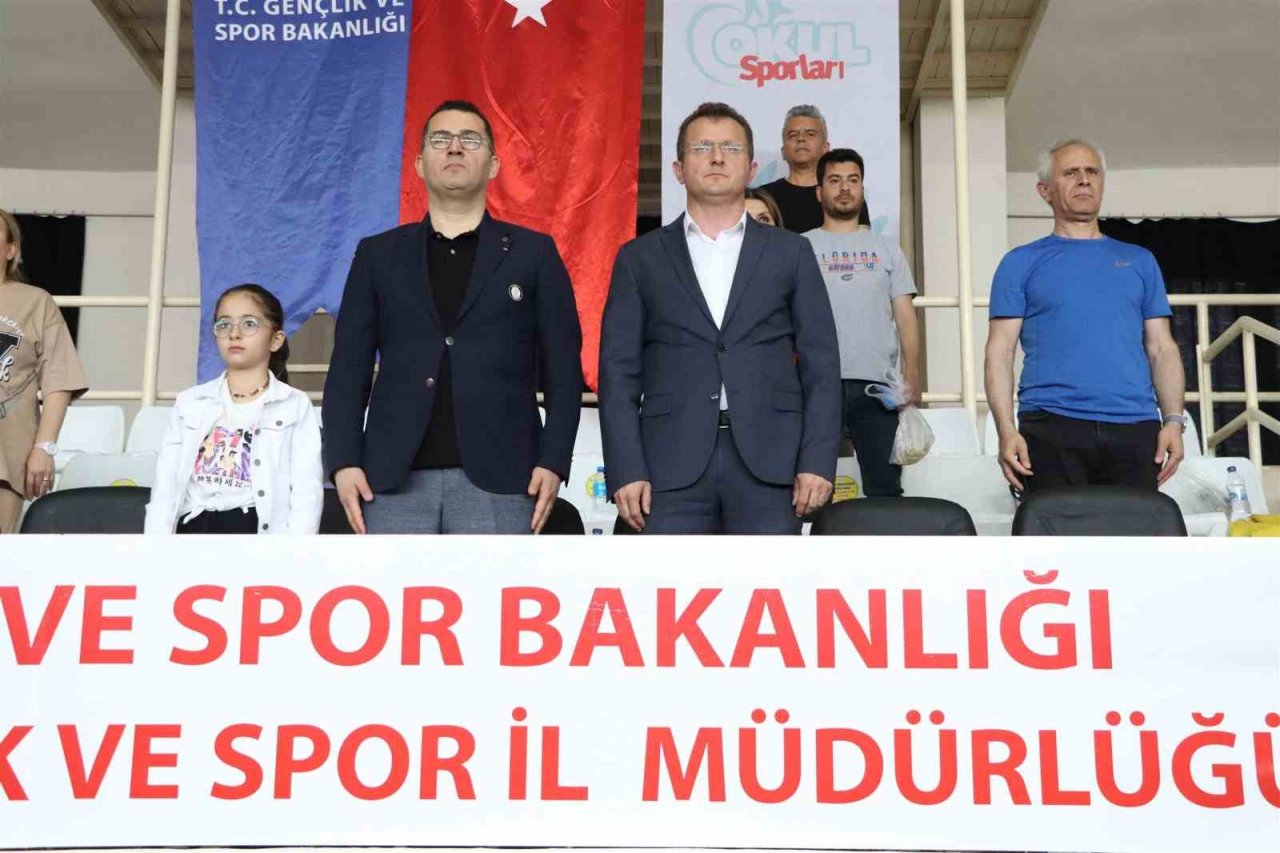 Floor Curling Gençler Türkiye Şampiyonası Karaman’da başladı