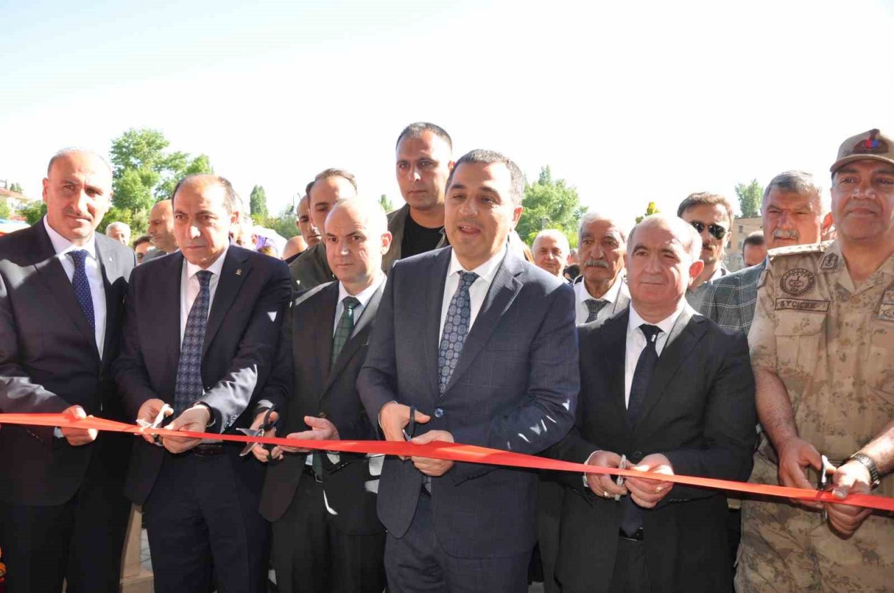 Kars’ta el emeği göz nuru ürünler sergilendi