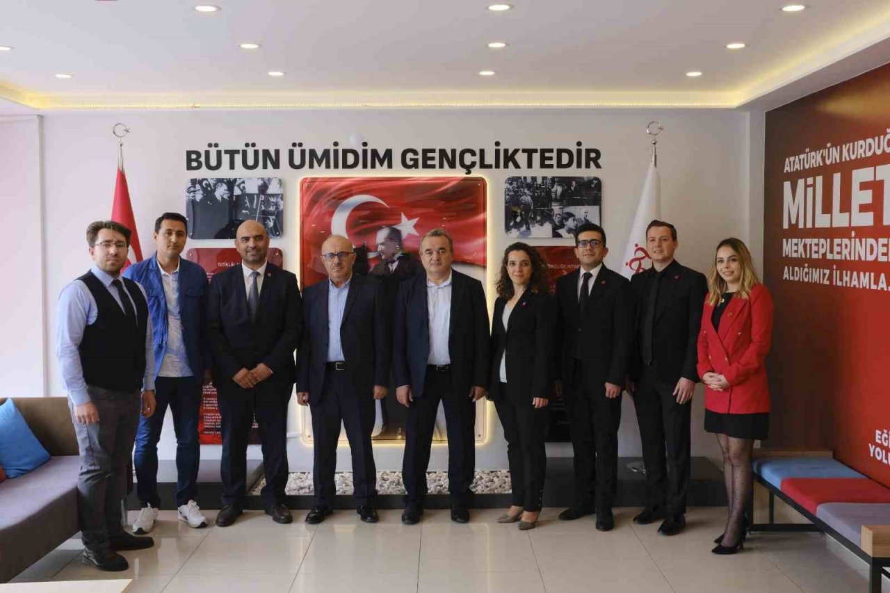 Kaybedeni olmayan Akıl ve Zeka Oyunları Turnuvası renkli görüntülere sahne oldu