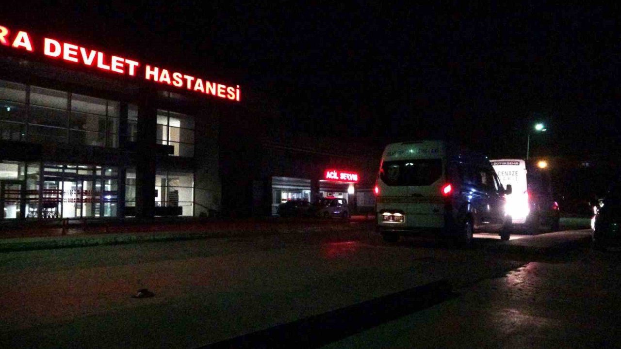 Kocaeli’de akrabalar arasında kan aktı: 3,5 aylık hamile kadın öldü