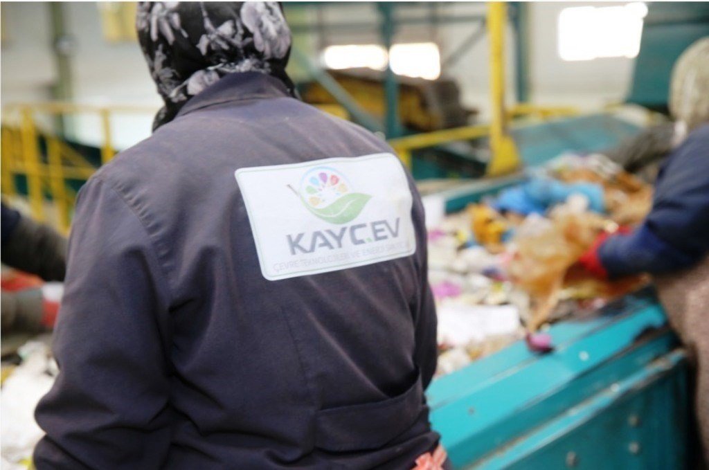 Başkan Çolakbayrakdar; “Daha güzel çevre için yoğun gayret gösteriyoruz”