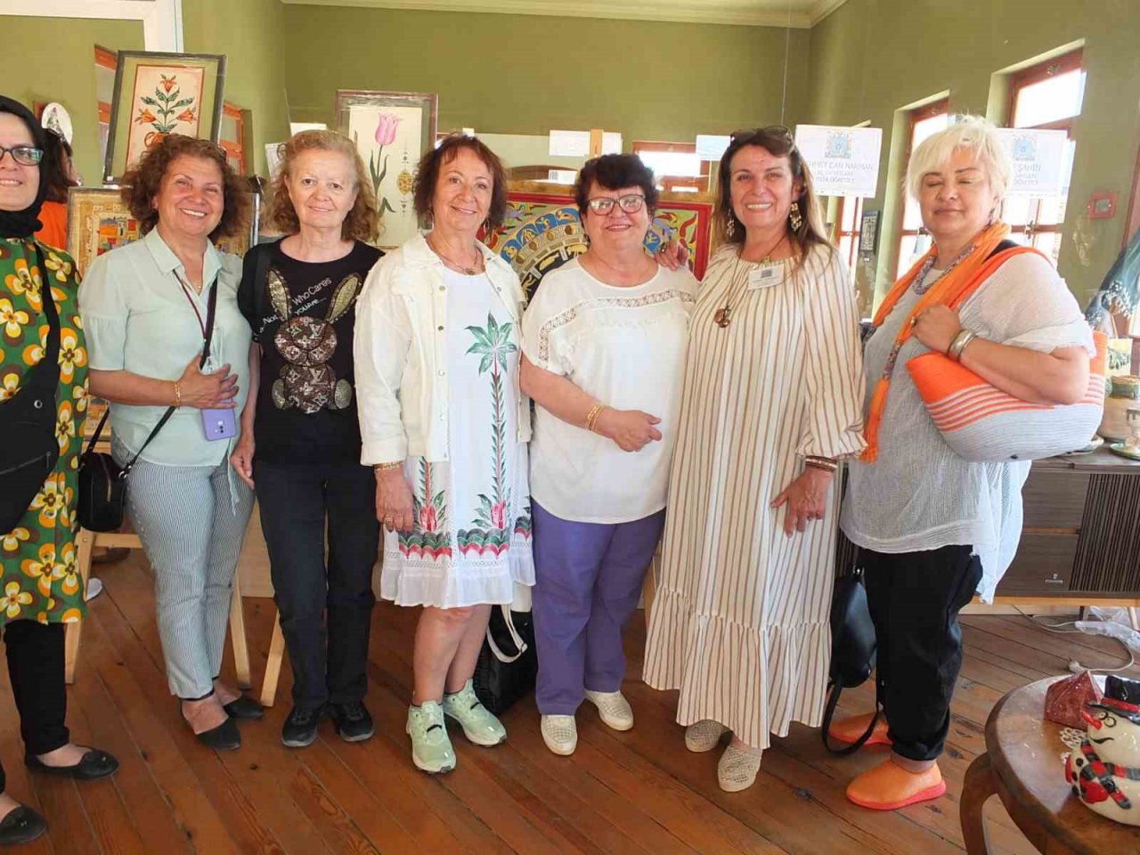 Burhaniye’de minyatürler göz kamaştırdı