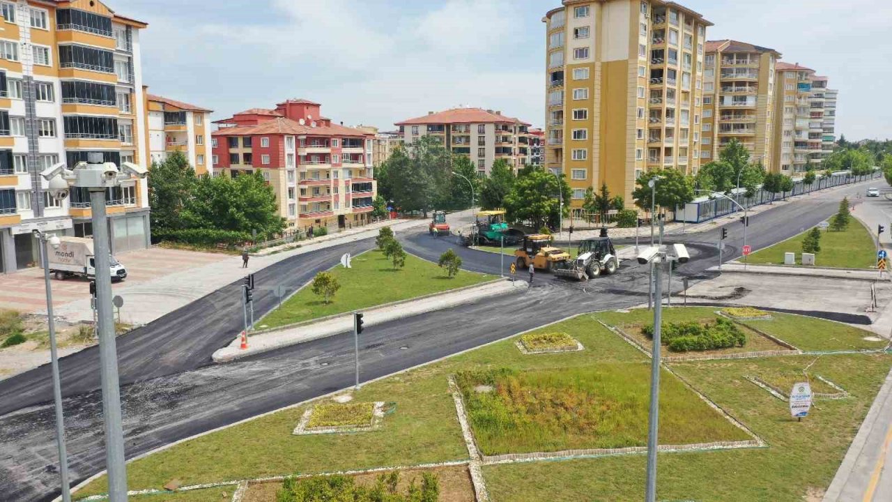 Malatya’da yol ve asfalt çalışmaları devam ediyor