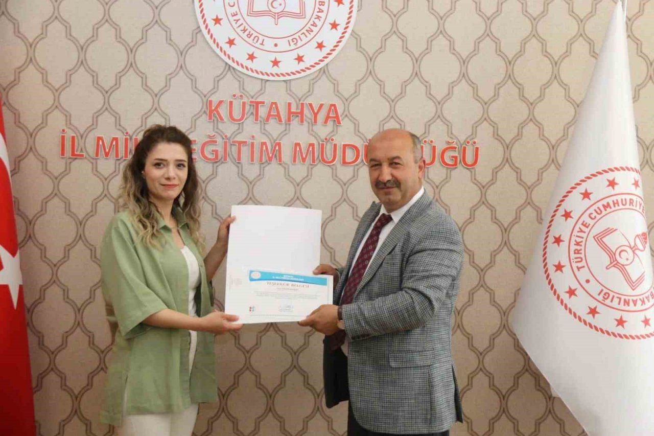 Müdür Başyiğit, psikososyal müdahale programına katkı veren öğretmenlerle bir araya geldi