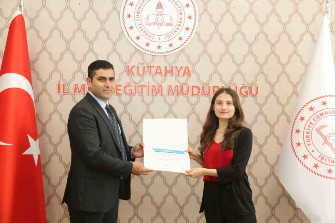 Müdür Başyiğit, psikososyal müdahale programına katkı veren öğretmenlerle bir araya geldi