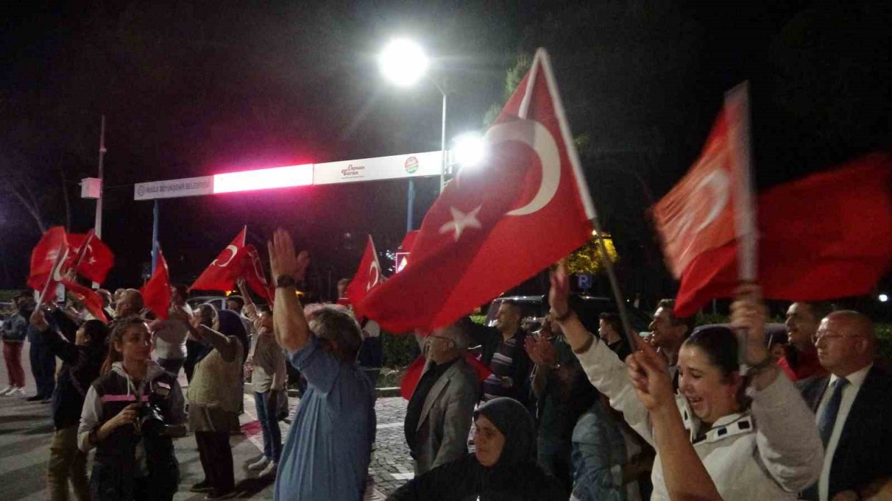 Menteşe Spor Lisesi Kız Hokey takımı Türkiye şampiyonu oldu