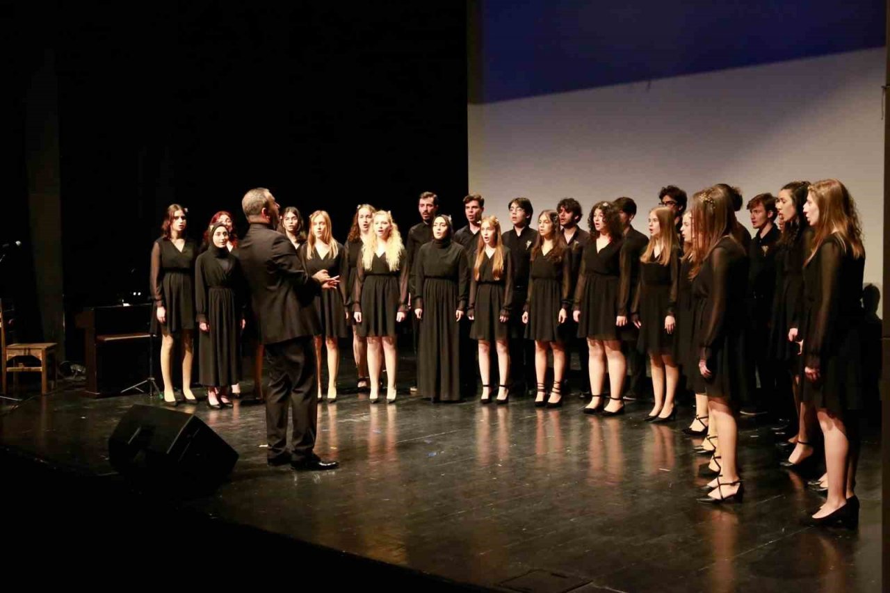 Nilüfer’in Çocuk ve Gençlik Koroları’na ödül