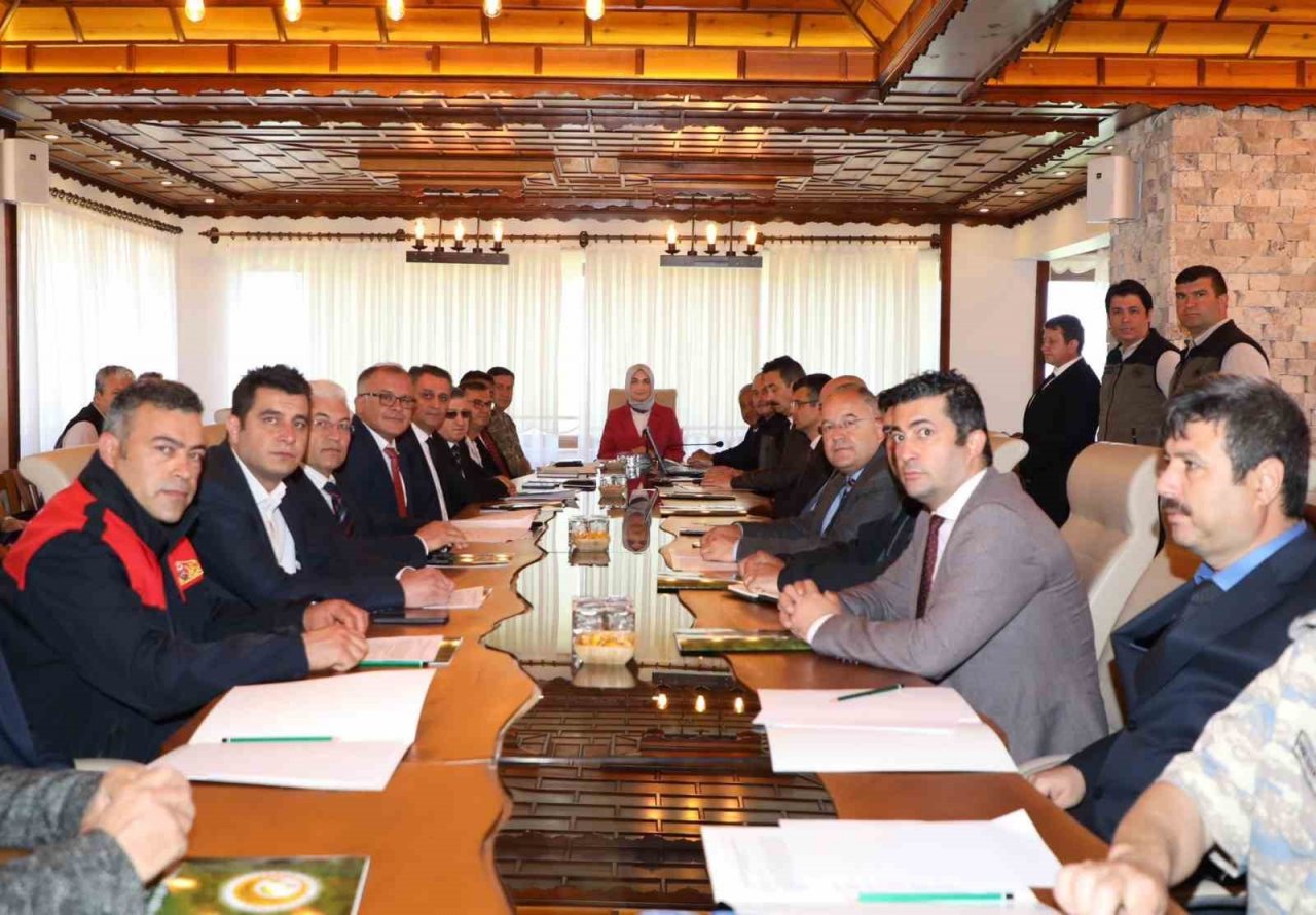 Vali Yiğitbaşı’ndan orman yangınları ile ilgili vatandaşa önemli uyarı