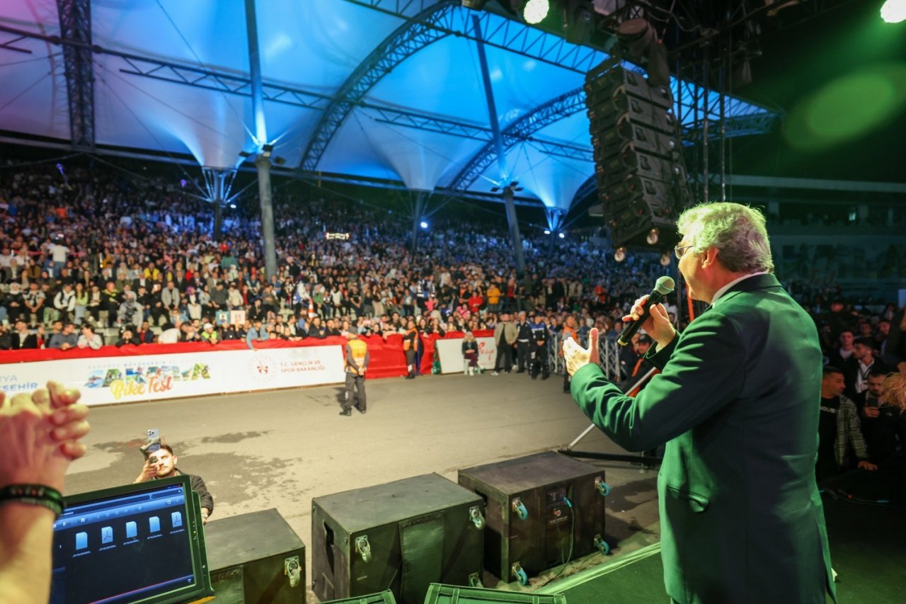 Sakarya’da Cengiz Kurtoğlu rüzgarı
