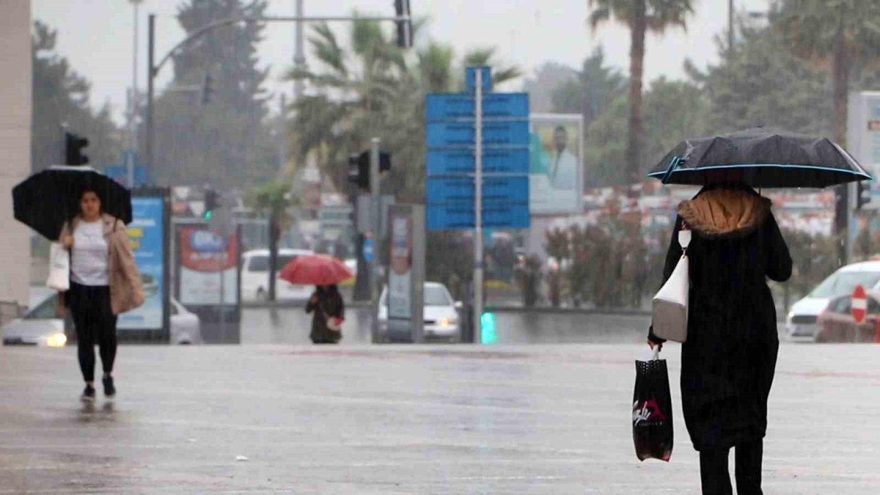 Samsun’da 5 ilçede eğitime sağanak engeli