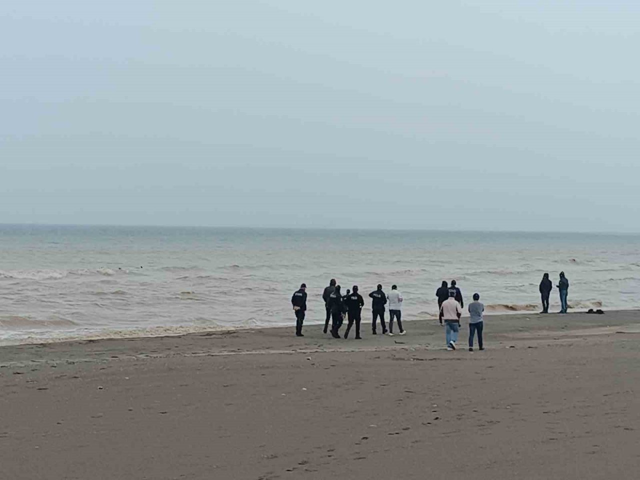 Karadeniz’de can pazarı: İskeleden denize düşen 16 yaşındaki çocuk sağ kurtarıldı