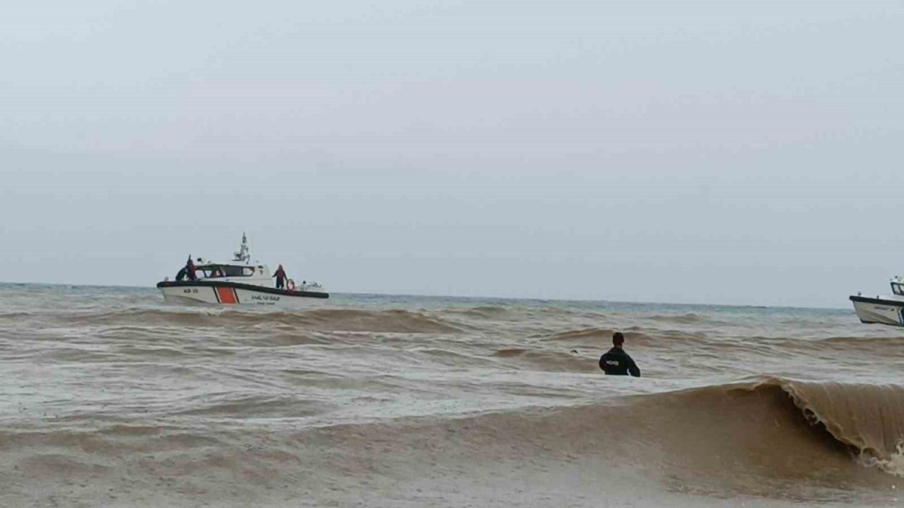 Karadeniz’de can pazarı: İskeleden denize düşen 16 yaşındaki çocuk sağ kurtarıldı
