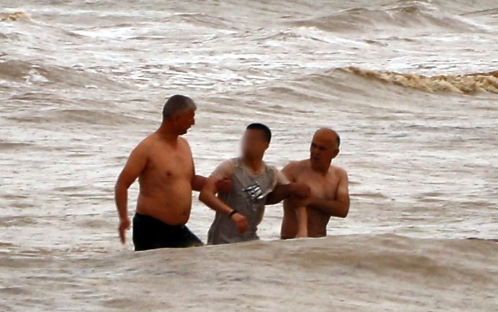 Karadeniz’de can pazarı: İskeleden denize düşen 16 yaşındaki çocuk sağ kurtarıldı