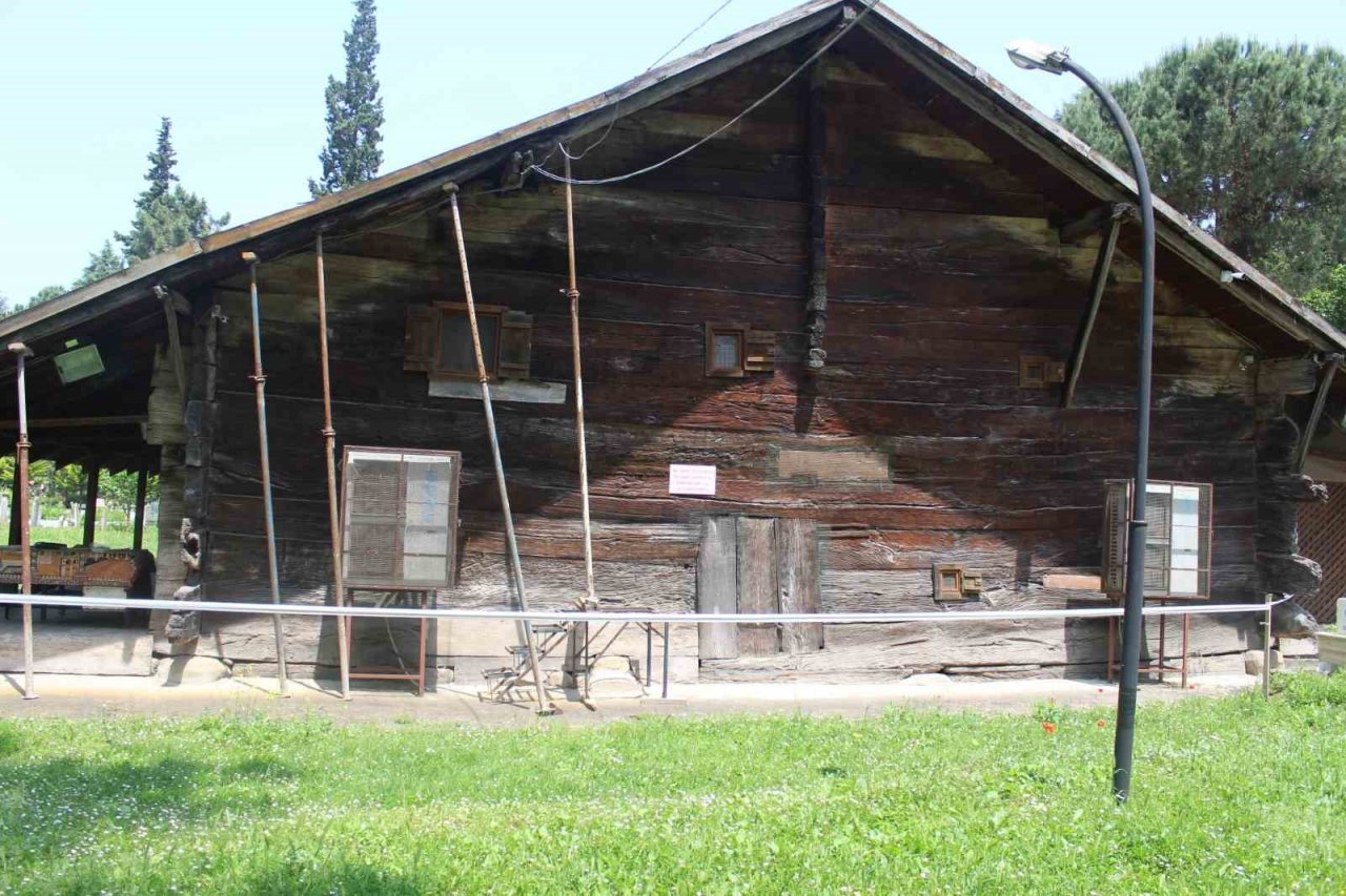 Öğrencilerden 8 asırlık gezi