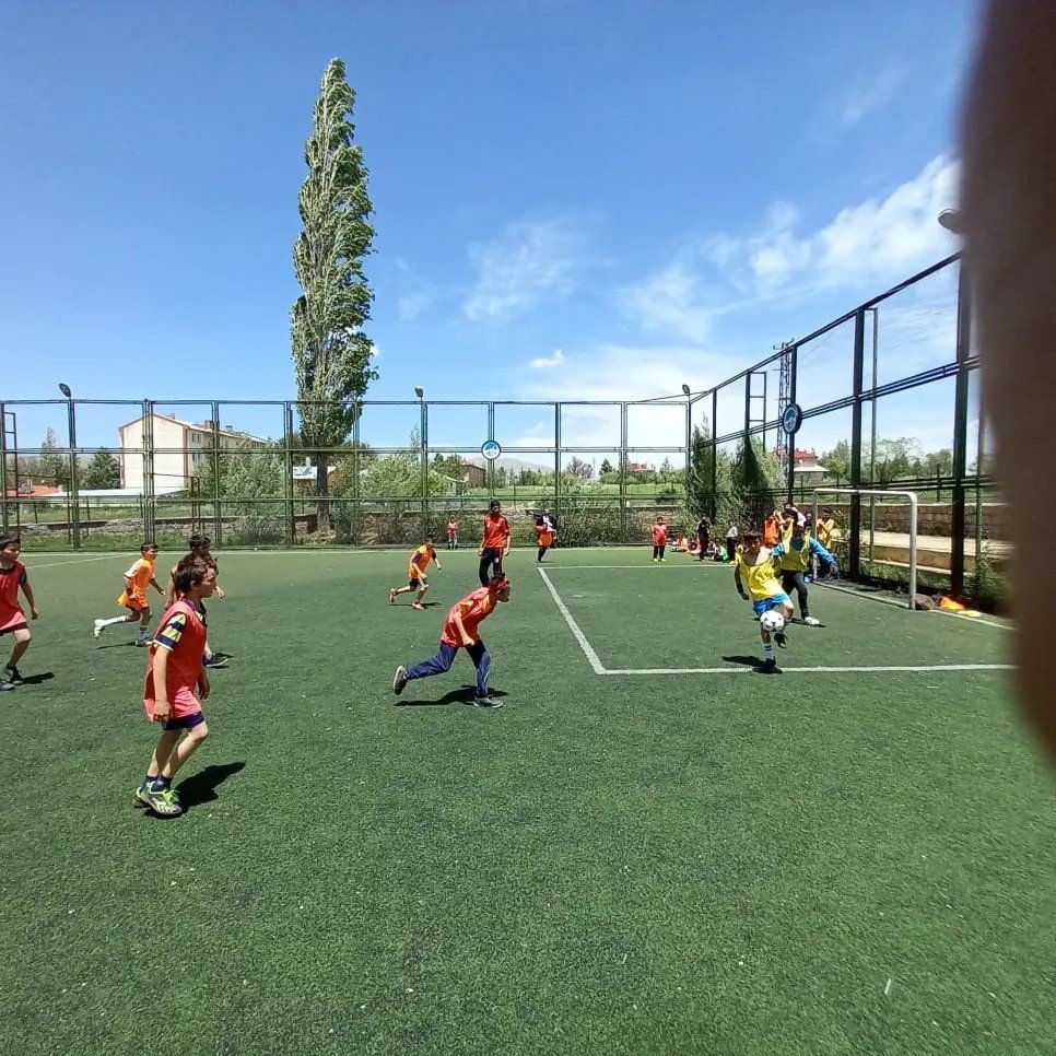 Sarız’da futbola yoğun ilgi