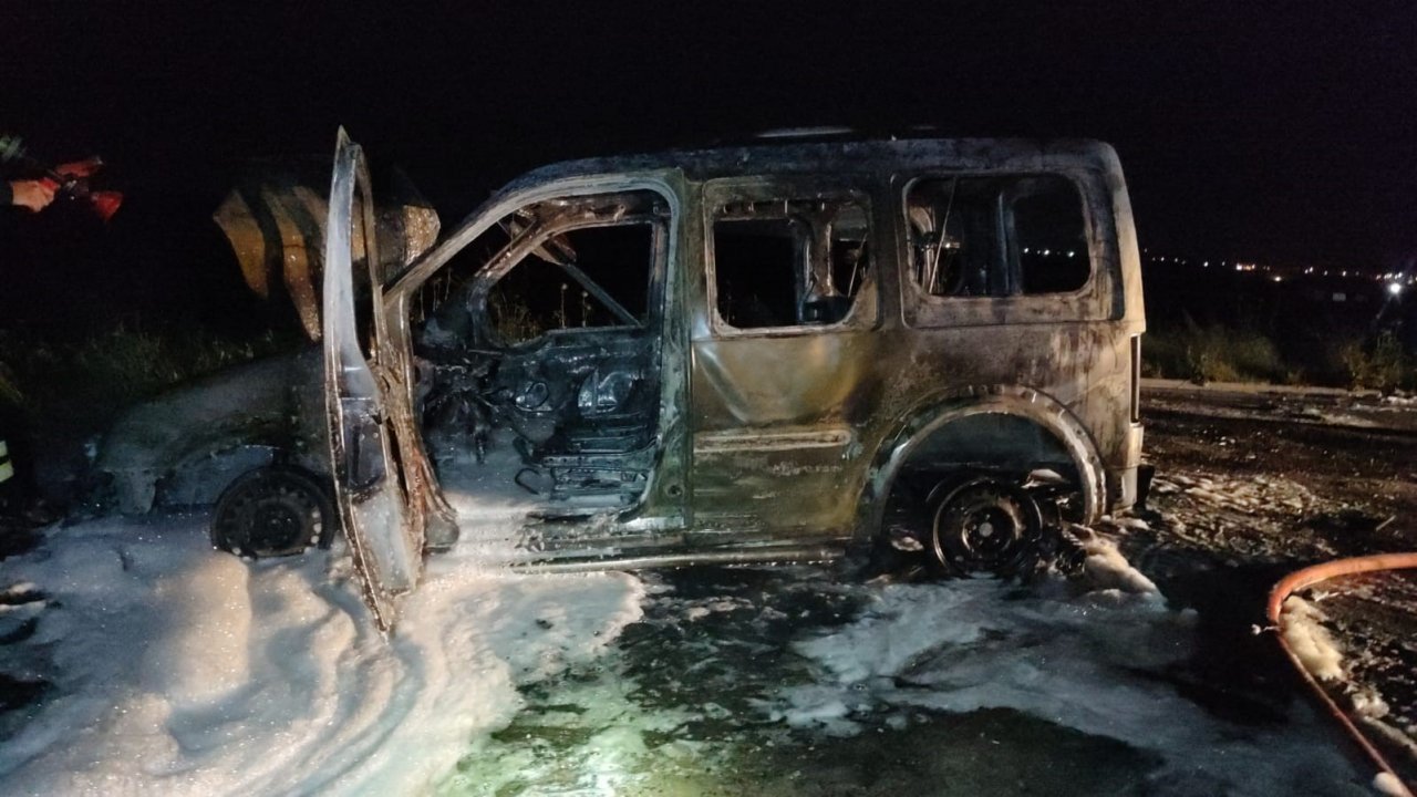 Ergene’de yanan araç küle döndü