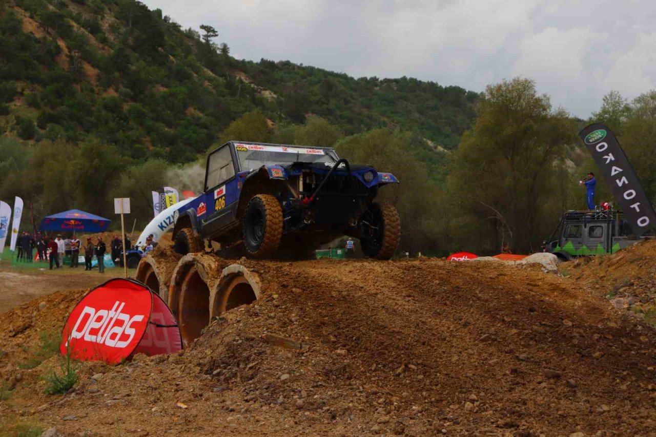 Türkiye Offroad Şampiyonasında sporcular Kızılcahamam’da kozlarını paylaştı