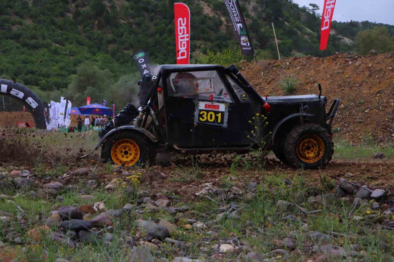 Türkiye Offroad Şampiyonasında sporcular Kızılcahamam’da kozlarını paylaştı